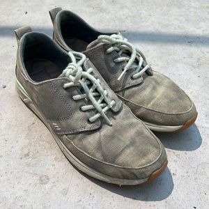 Reef Rover Low TX Grey Silver Aqua Subtle Tie Dye Lace Up Sneakers Size 8.5